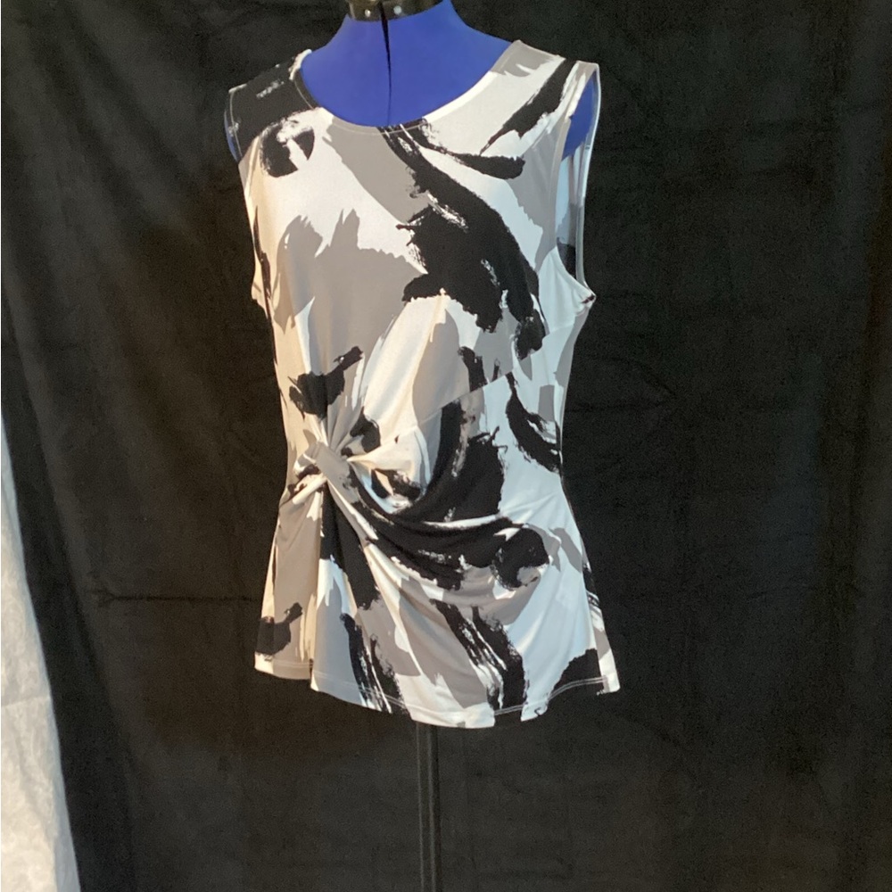 Abstract Black and White Sleeveless Top